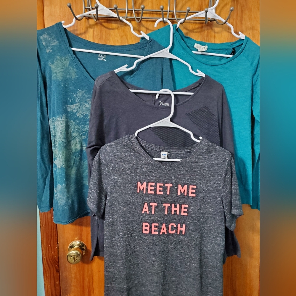 Women's Size M Tee/Tshirt Bundle
